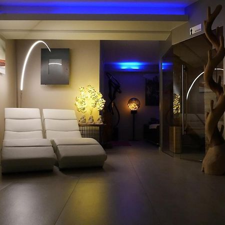 Hotel Monte Cristo Hoeselt Zewnętrze zdjęcie