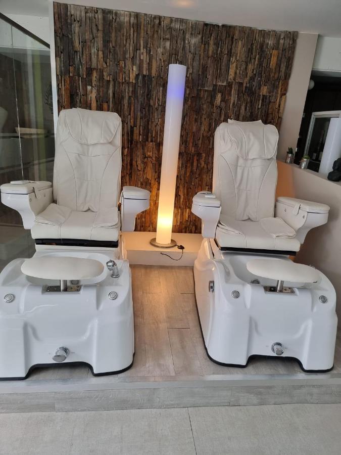 Hotel Monte Cristo Hoeselt Zewnętrze zdjęcie